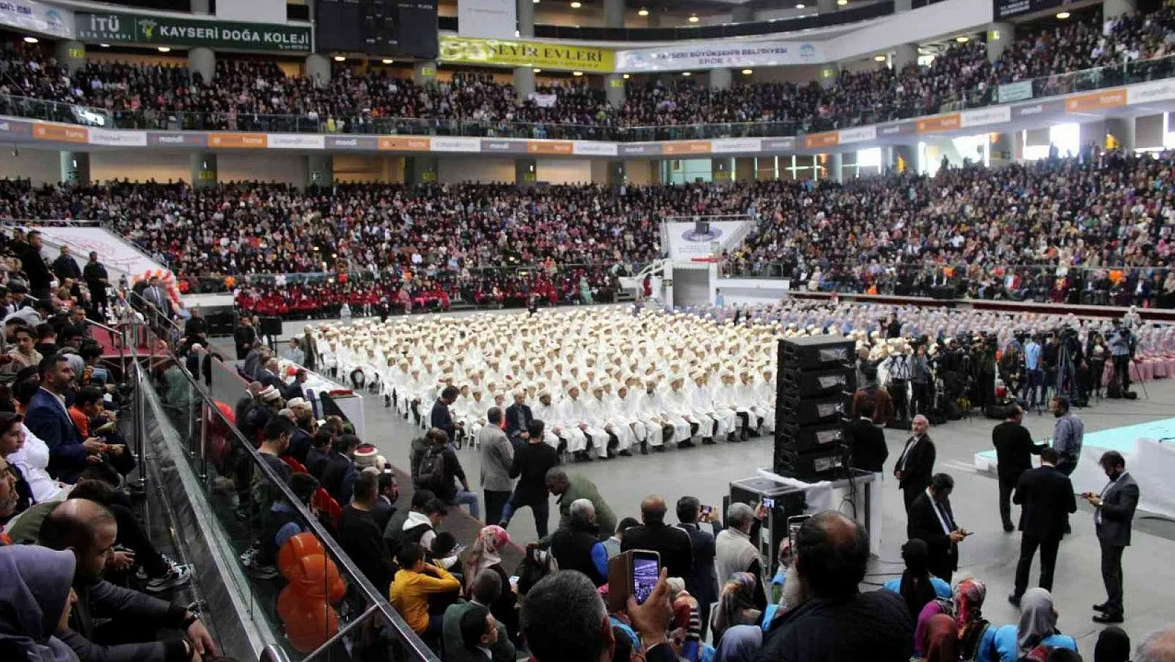 Kayseri'de 800 hafız için tören düzenlendi