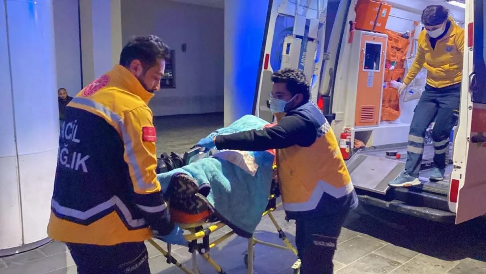 Kayseri'de arkadaşlar arasında bıçaklı kavga: 1 ağır yaralı
