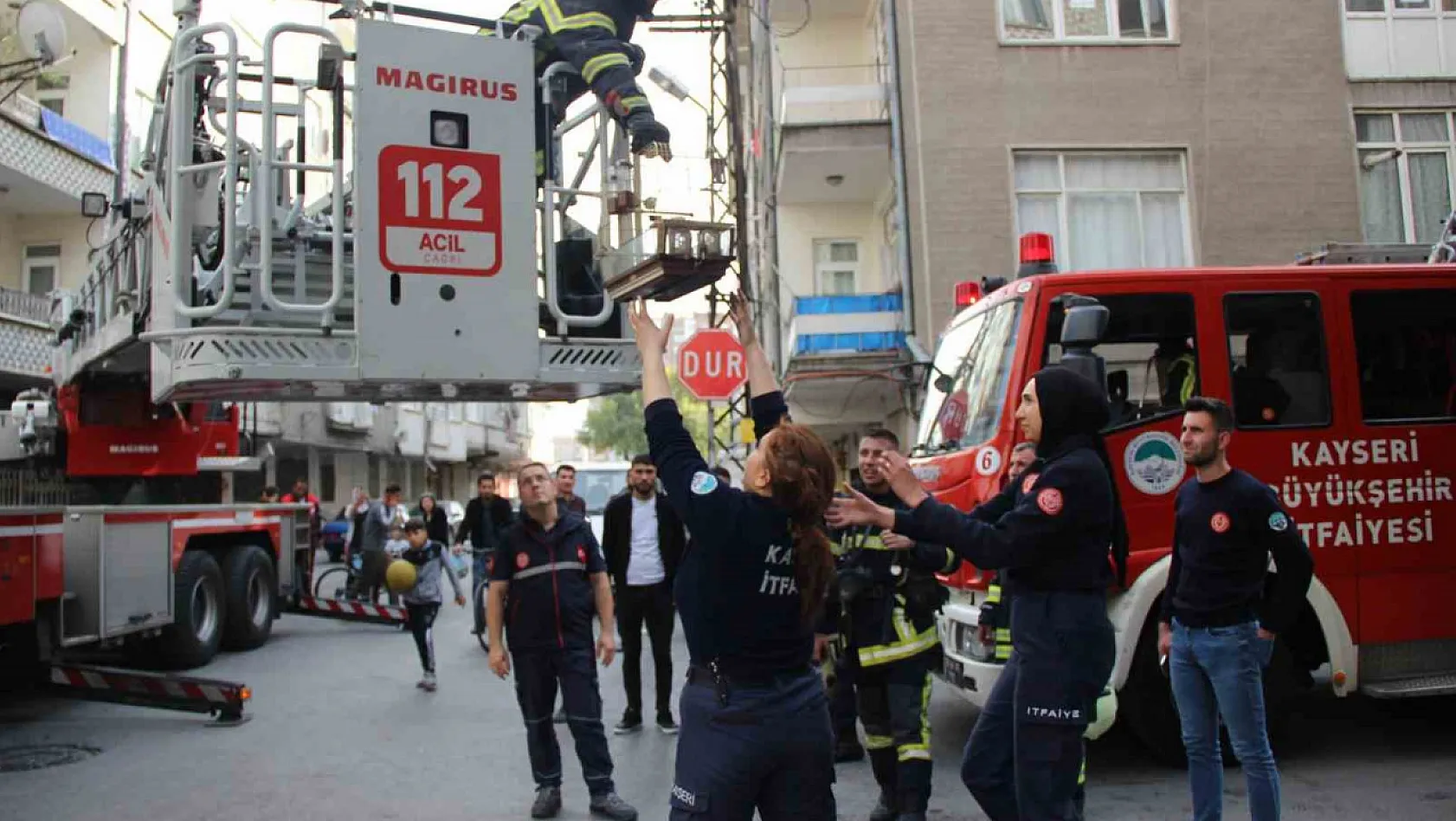 Kayseri'de binada yangın