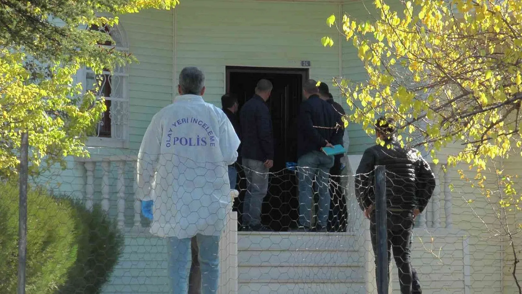 Kayseri'de bir evde yaşlı çiftin cesedi bulundu