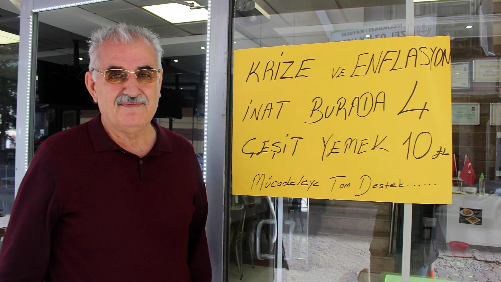 Kayseri'de küçük esnafın afişli enflasyon mücadelesi