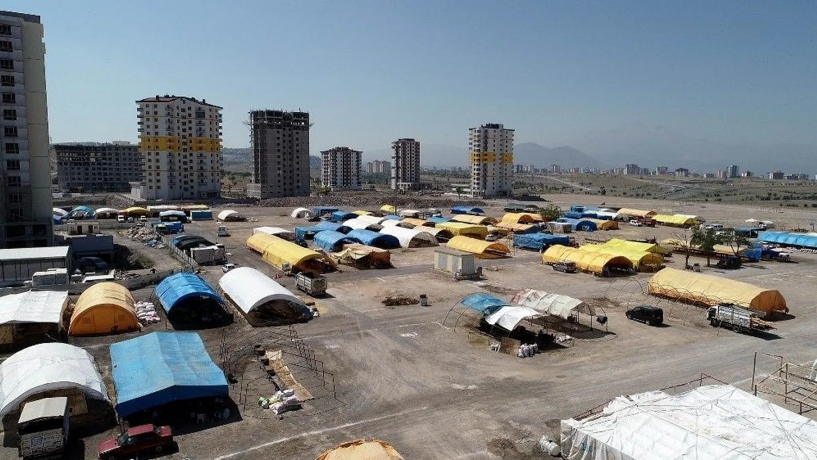 Kayseri'de kurban pazarı müşterilerini bekliyor