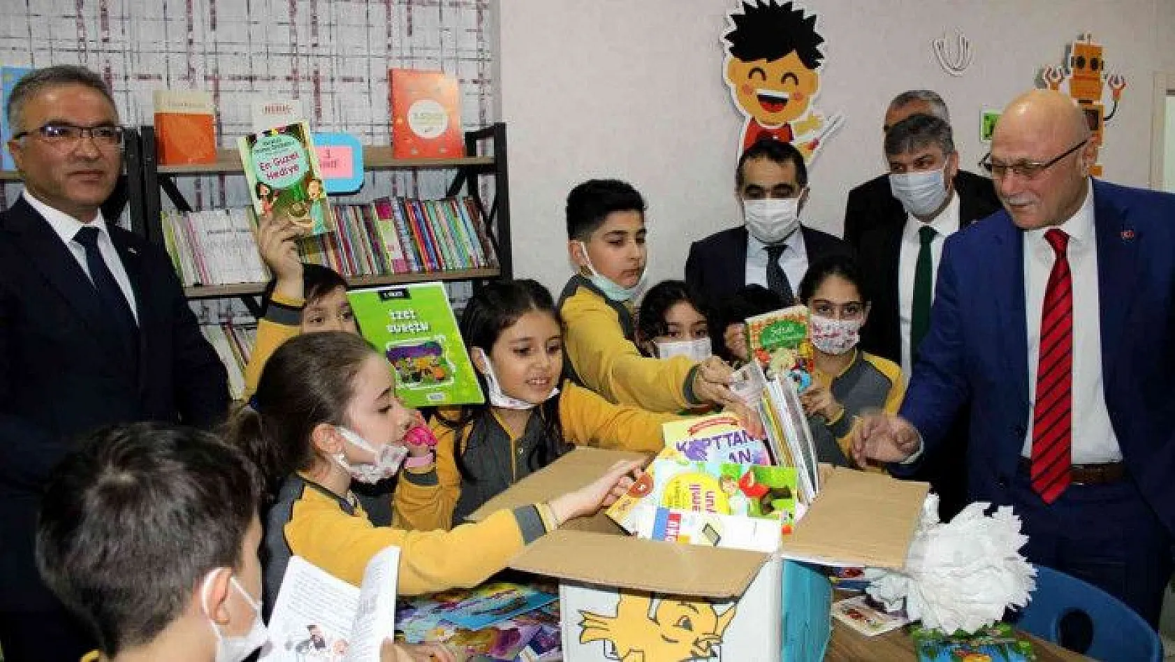 Kayseri'de kütüphanesiz okul yok