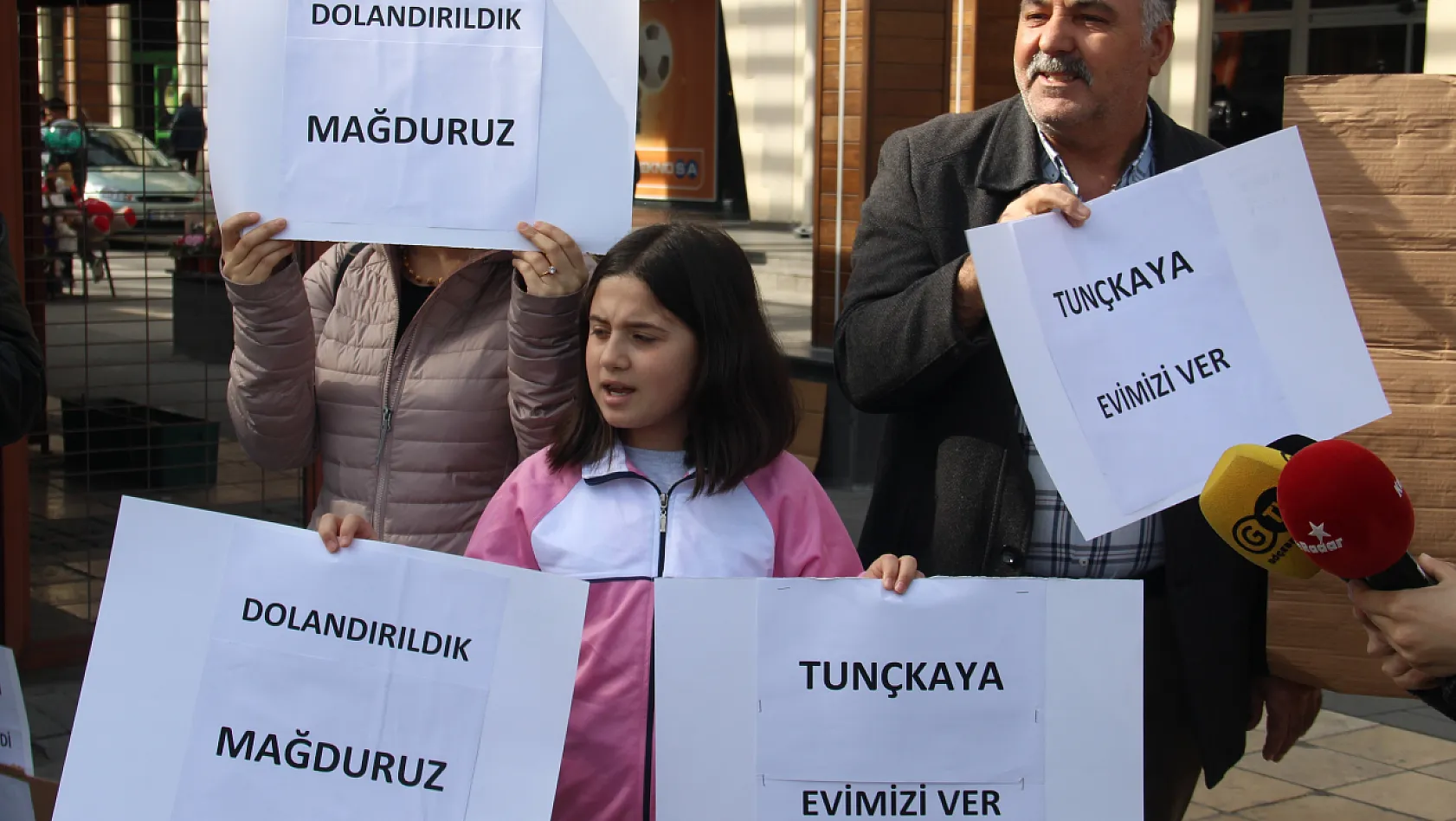 Kayseri'de müteahhit isyanı: Ne evimizi alabildik ne paramızı!
