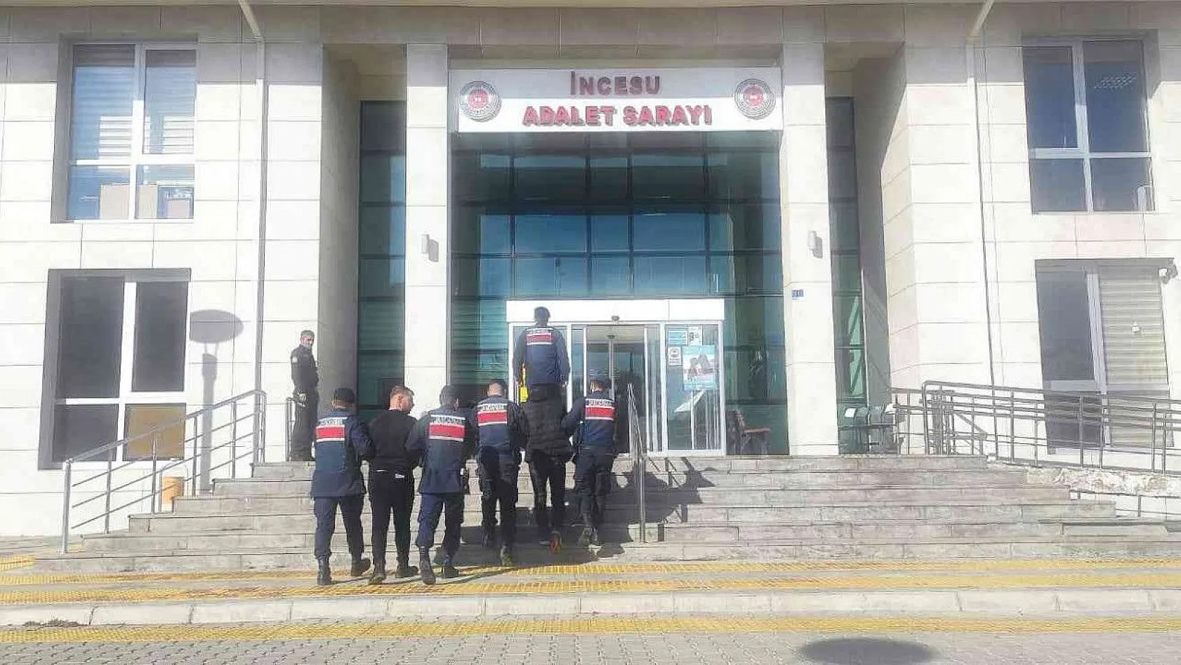 Kayseri'de oto hırsızı 2 şahıs yakalandı