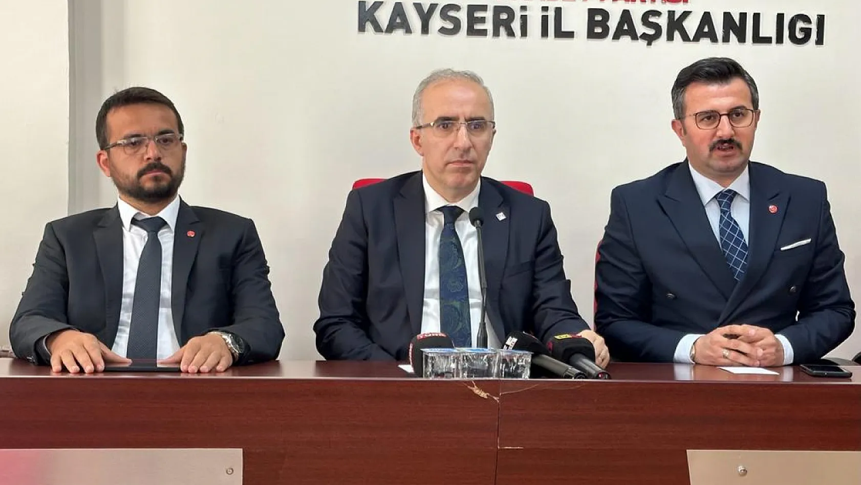 'Kayseri'de seçimi kaybeden AK Parti'dir'