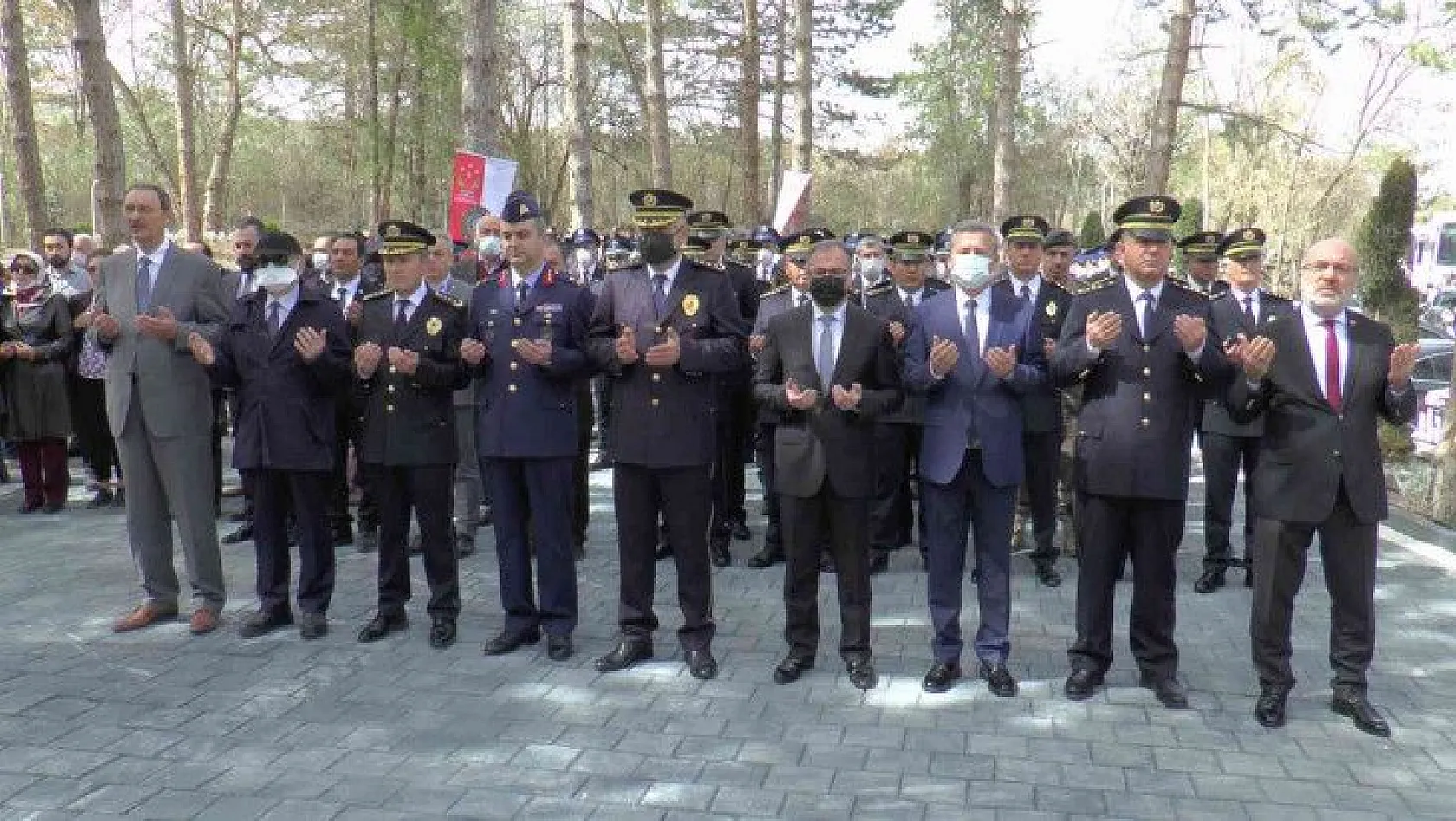 Kayseri'de şehit polisler dualarla anıldı
