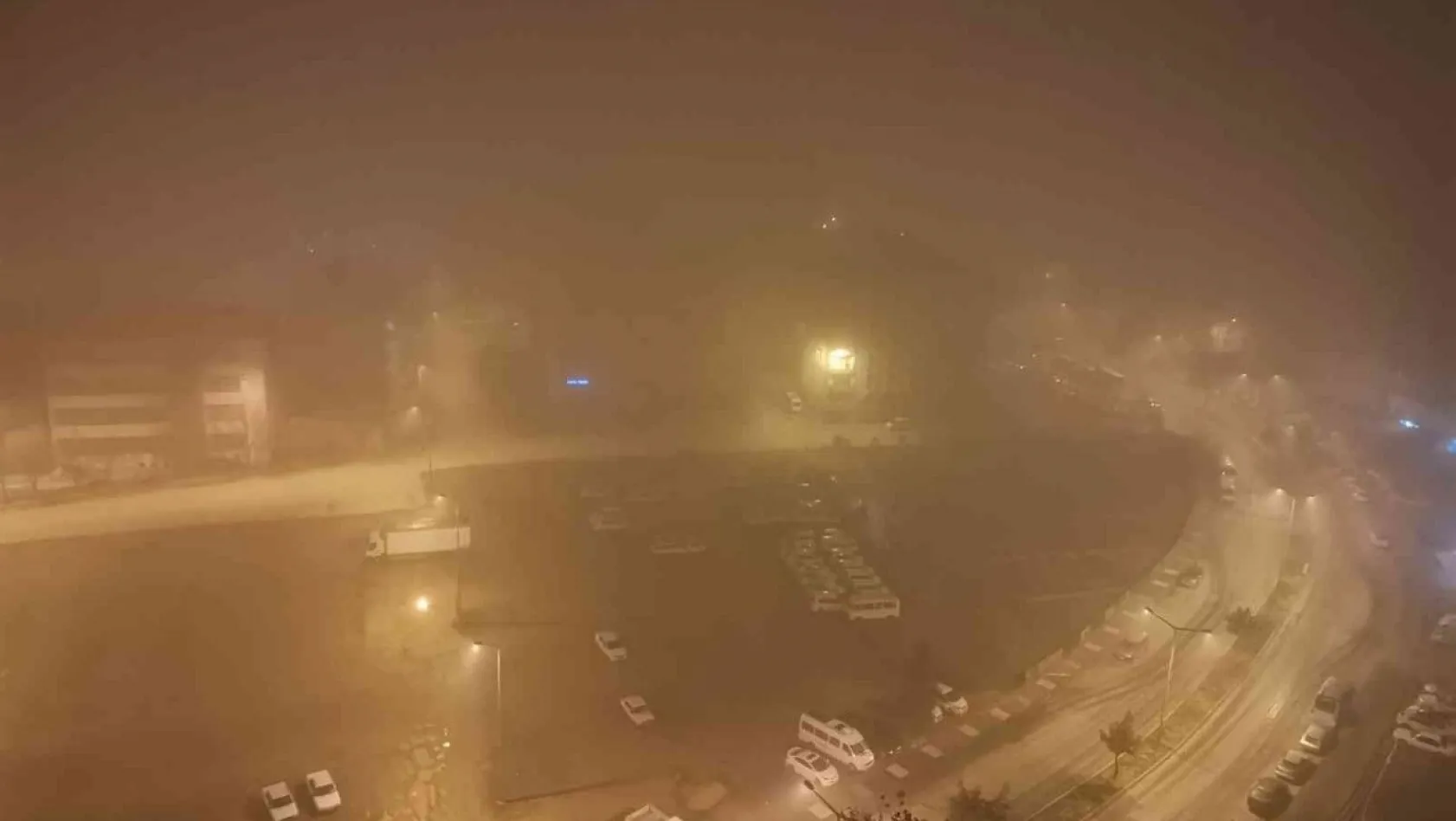 Kayseri'de sis etkili oldu: Görüş mesafesi 5 metre düştü