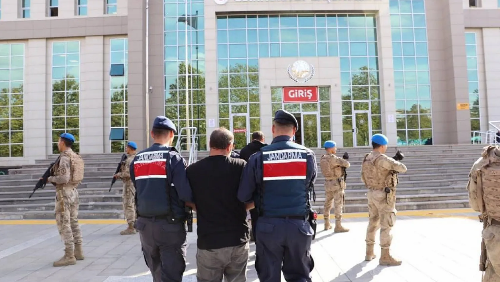 Kayseri'de terör operasyonu: 255 şüpheli yakalandı