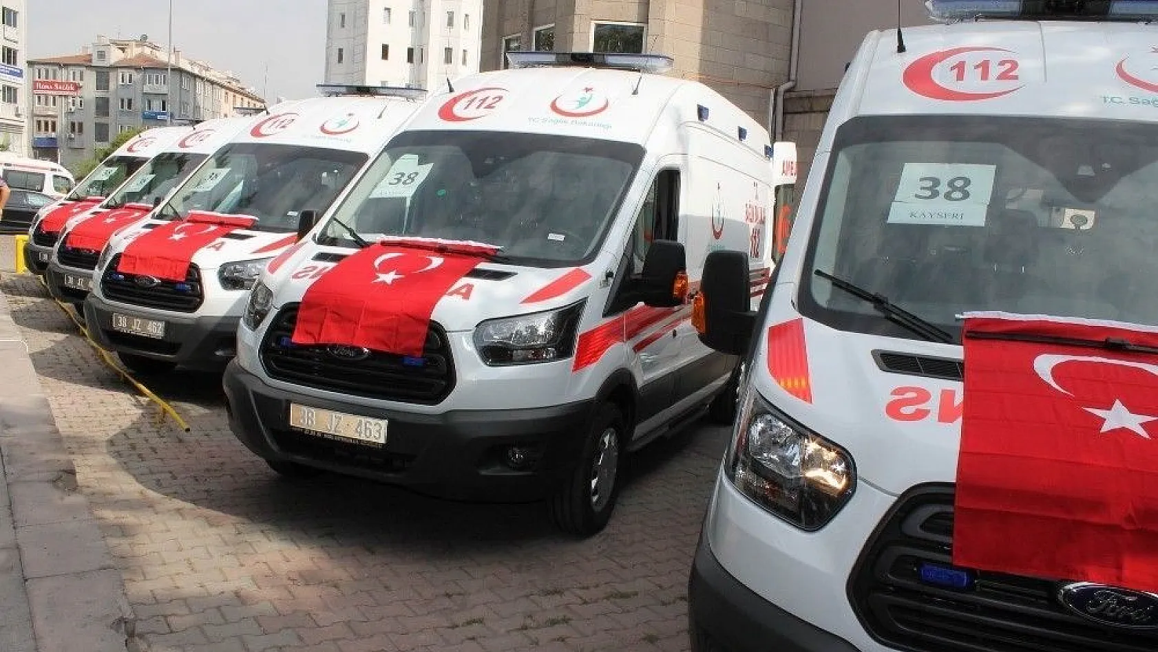 Kayseri'de 5 yeni ambulans hizmet verecek
