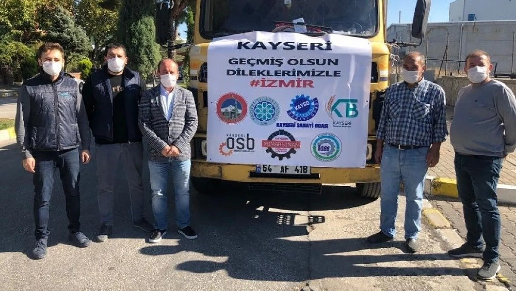 Kayseri'den İzmir'e battaniye yardımı