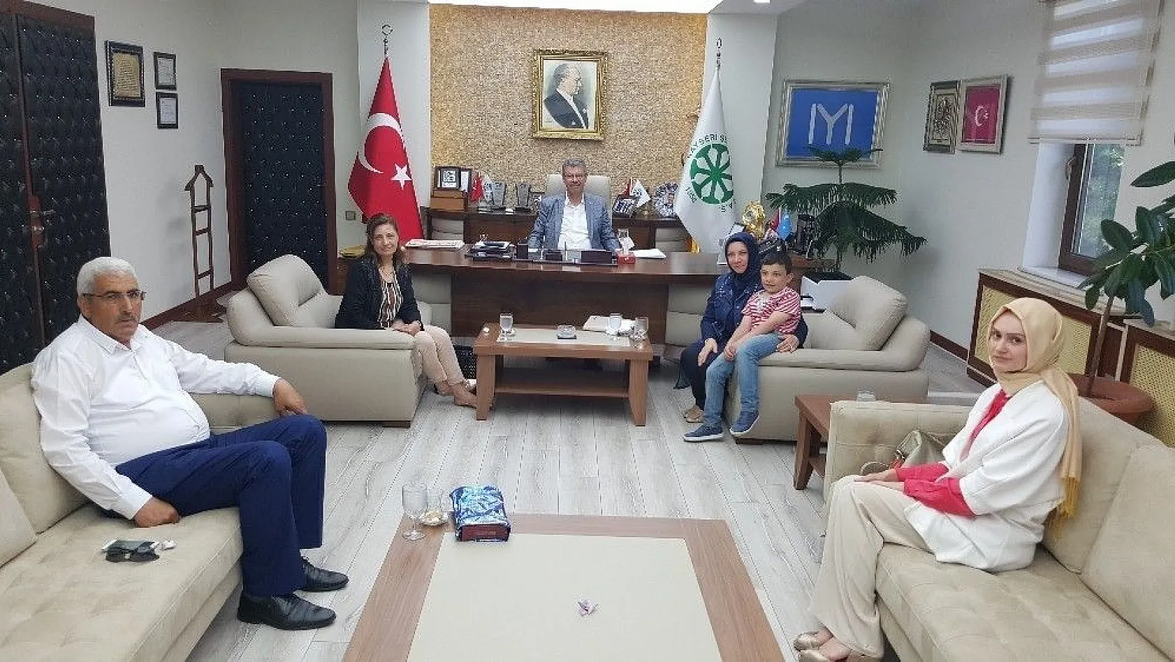 Kayseri Milletvekili  Hülya Nergis Atçı'dan Başkan Akay'a tebrik ziyareti