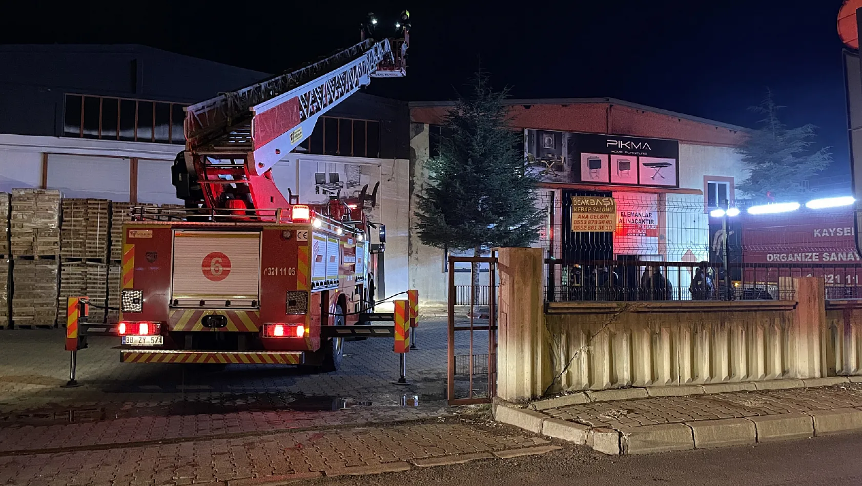 Kayseri OSB'de bir fabrikada yangın çıktı!