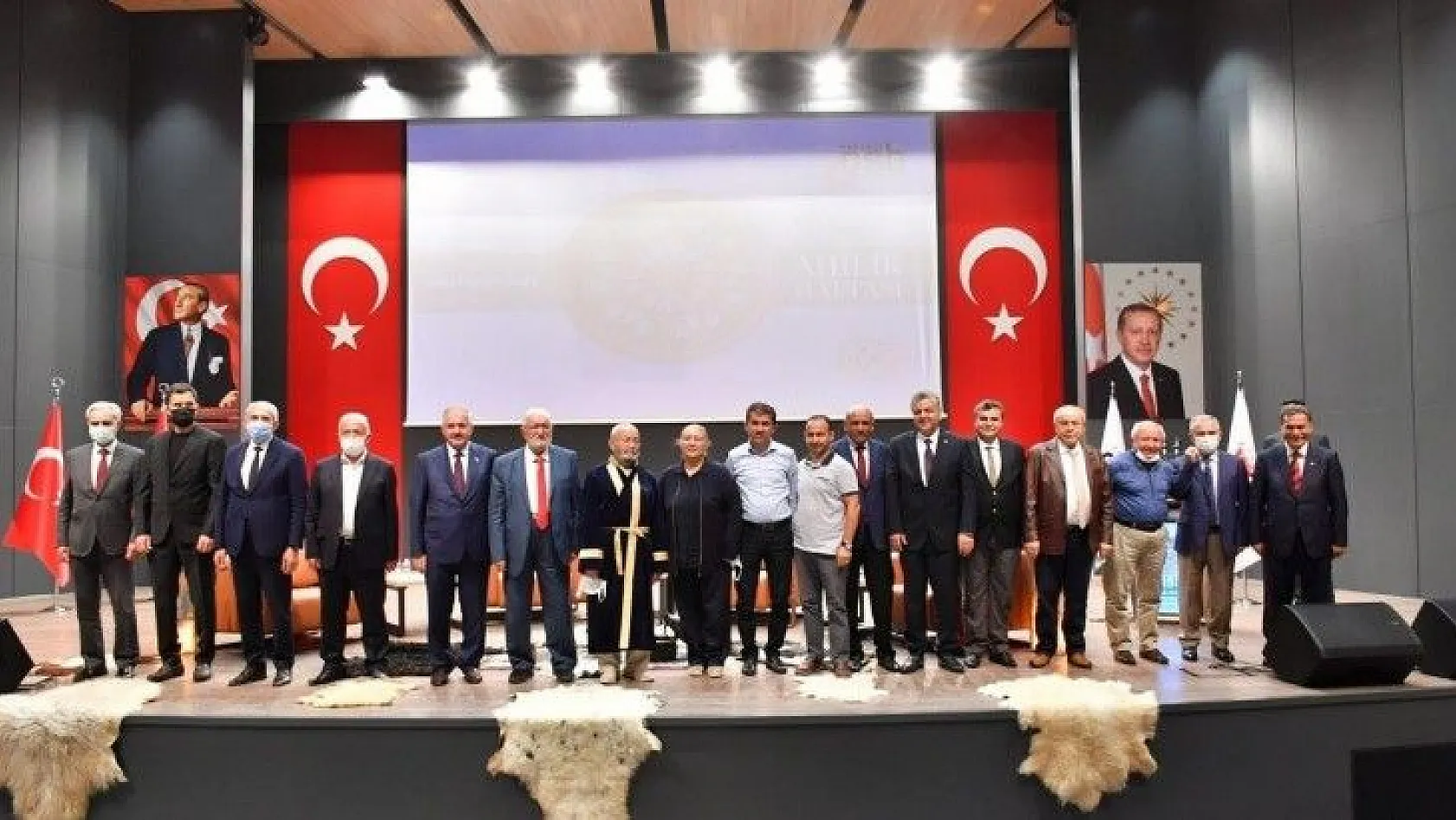 Kayseri OSB'de Osman Ulubaş'a kaftan giydirildi