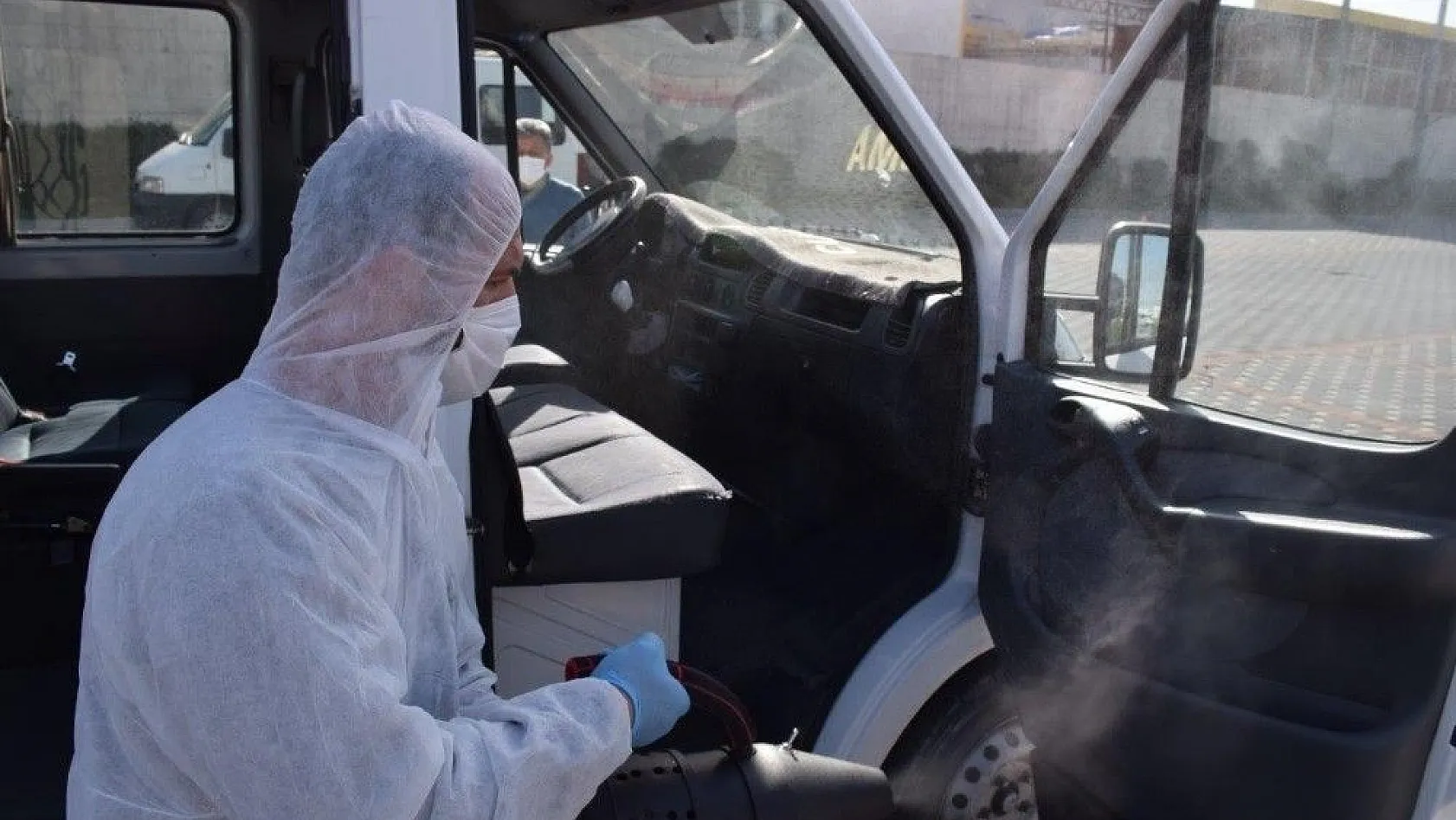 Kayseri OSB, Korona virüse karşı servis araçlarını ücretsiz dezenfekte ediyor