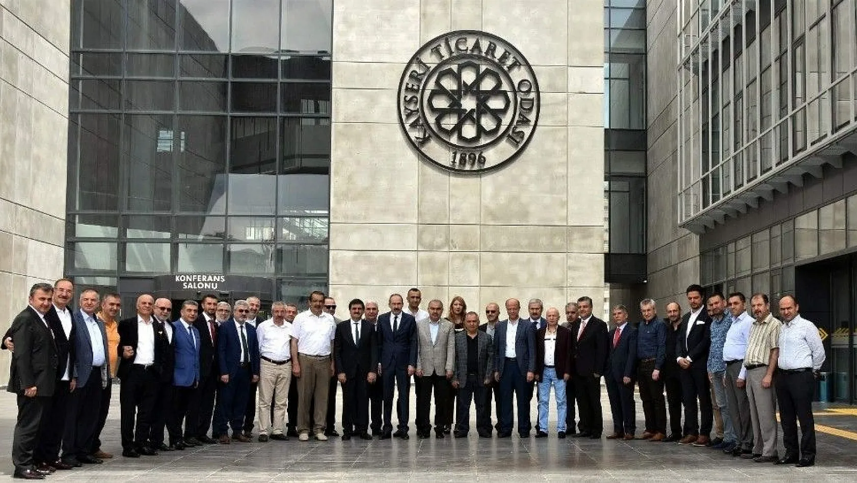 Kayseri Sarraflar ve Kuyumcular Derneği Yönetim Kurulu'ndan Başkanlarına Ziyaret
