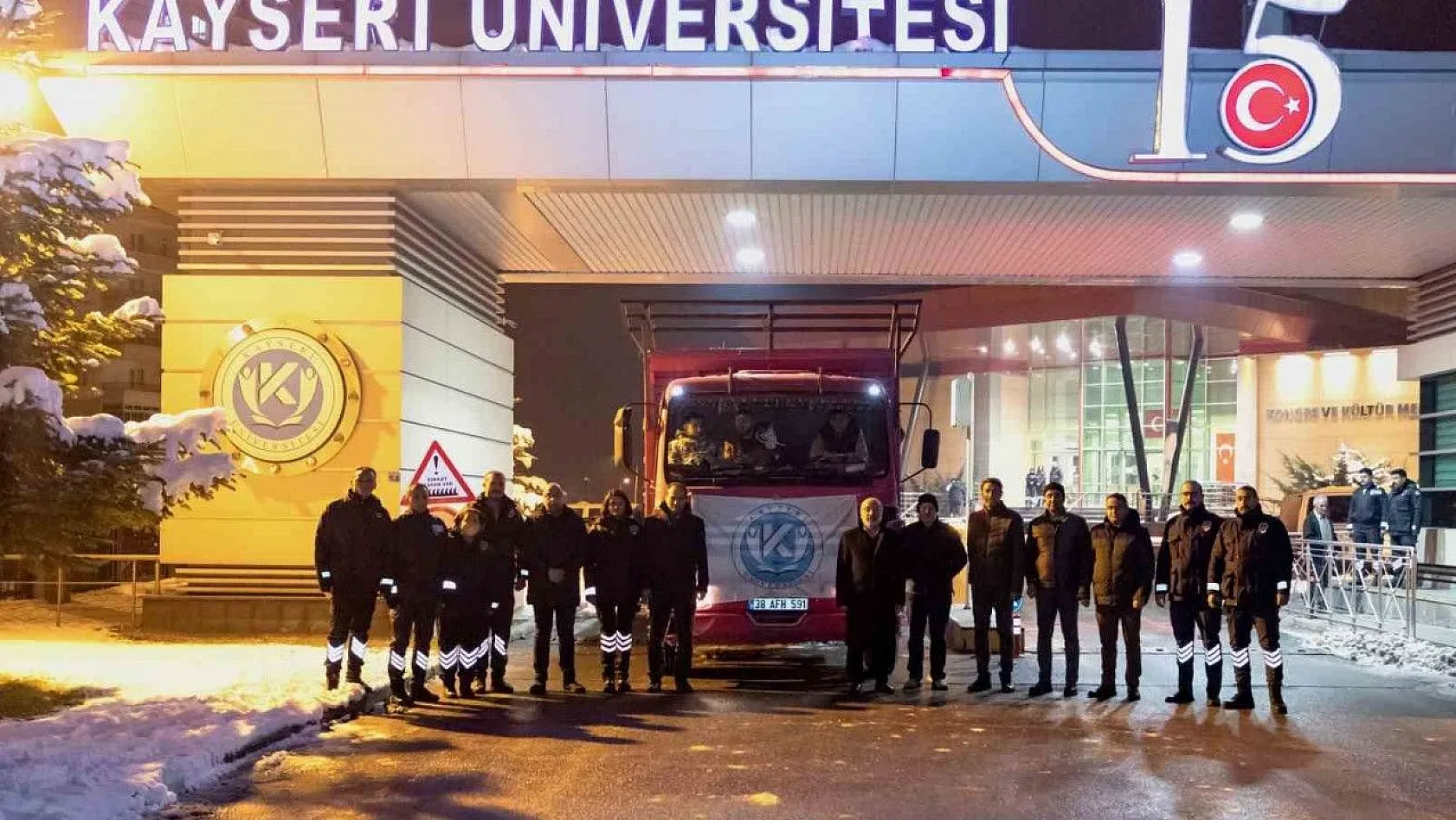 Kayseri Üniversitesi, Deprem Bölgesine Yardımlarını Sürdürüyor