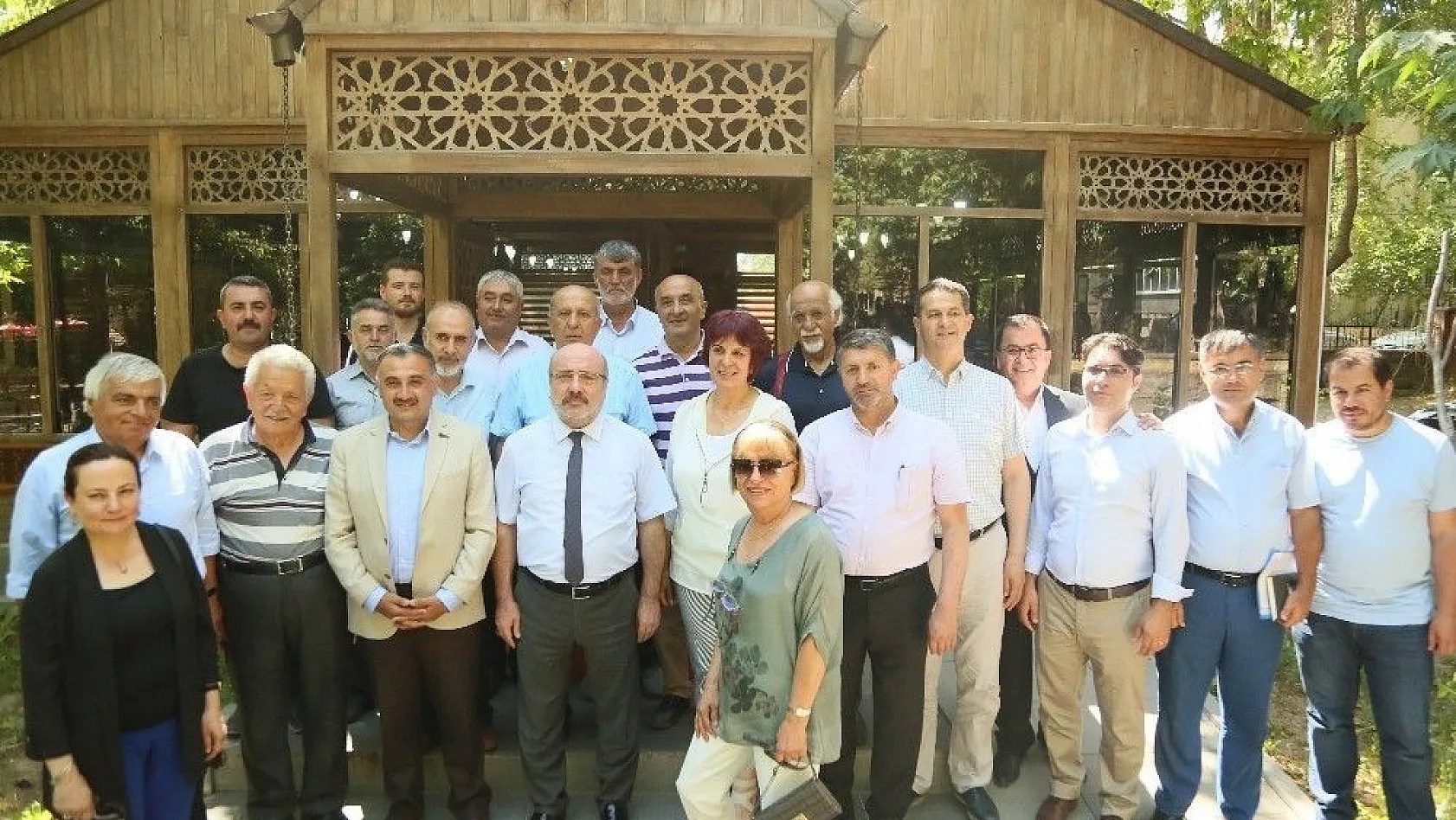 Kayseri Üniversitesi İle Seyrani Eğitim Vakfı Arasında Tanışma Toplantısı Yapıldı
