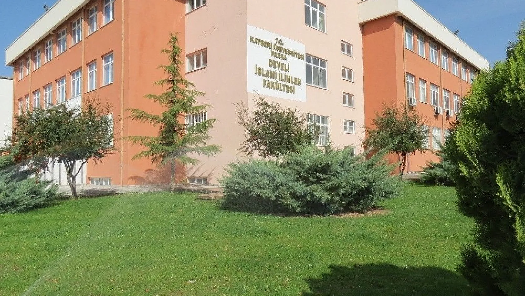 Kayseri Üniversitesi'nden Büyükşehir Belediyesi'ne Teşekkür