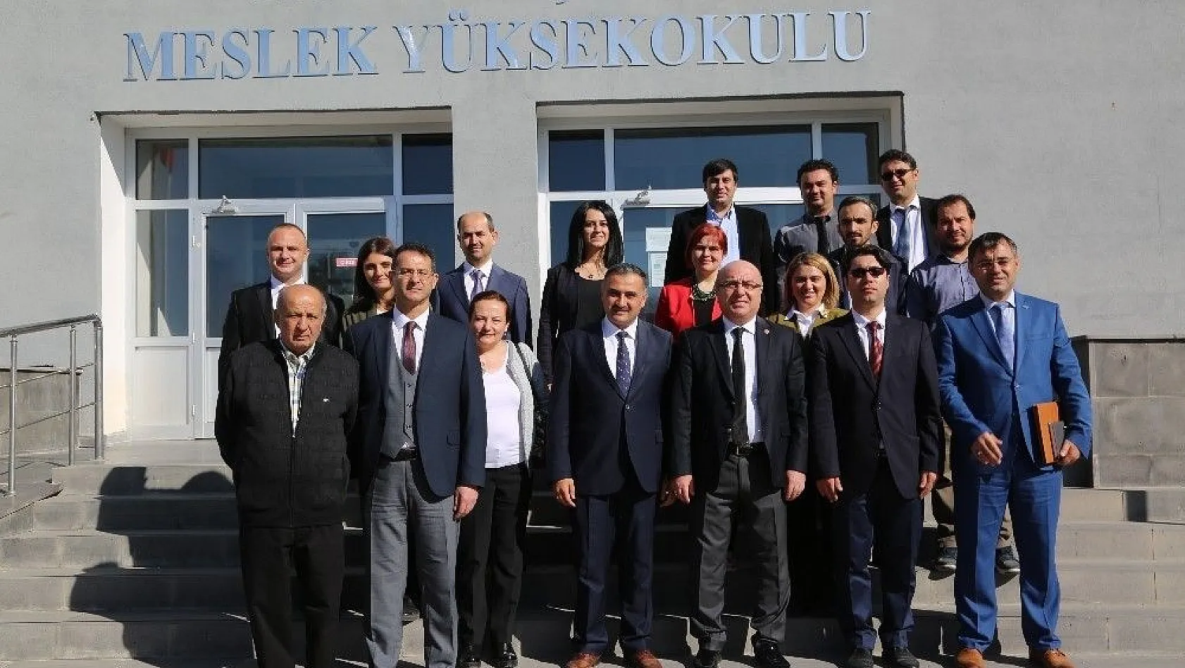 Kayseri Üniversitesi Rektörü Karamustafa'dan Seyrani kampüsüne ziyaret

