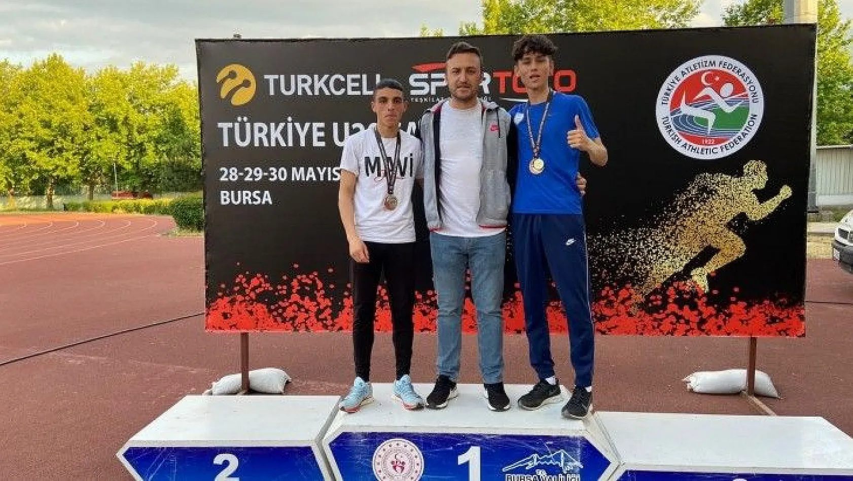 Kayserili atletler Bursa'dan 5 madalya ile döndü