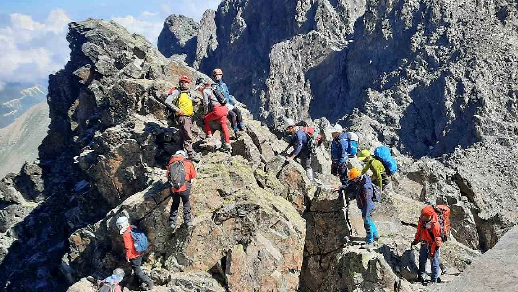 Kayserili dağcılar Büyük Kafkasların zirvesine tırmanacak