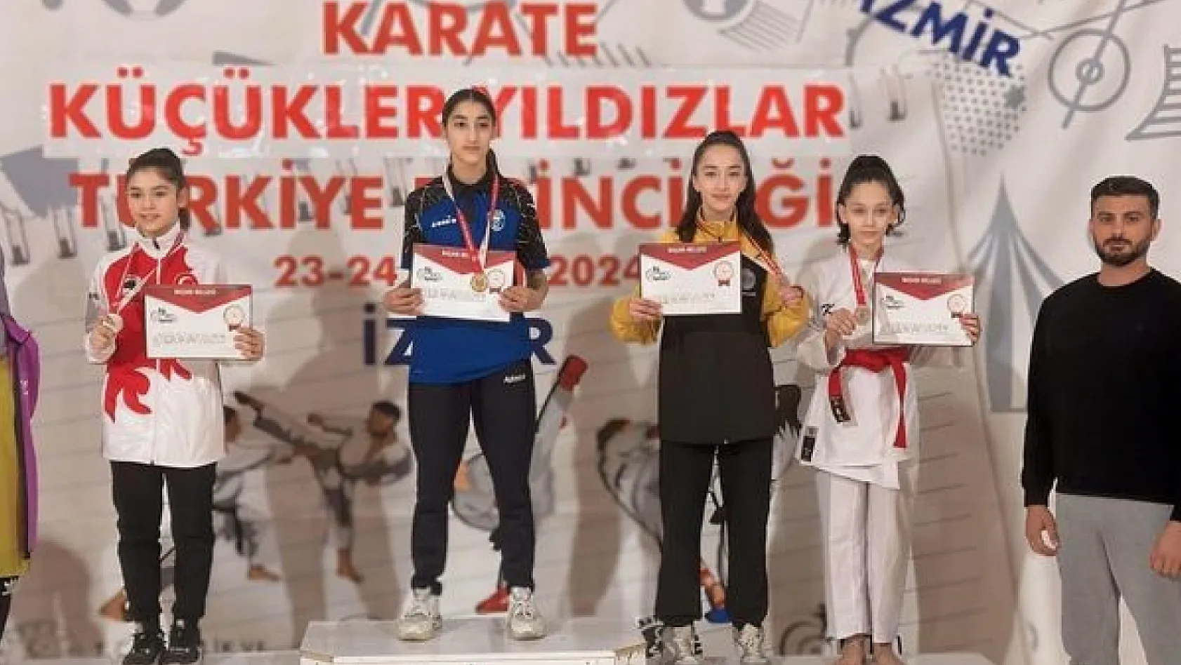 Kayserili karateciler, İzmir'de madalya yağdırdı!