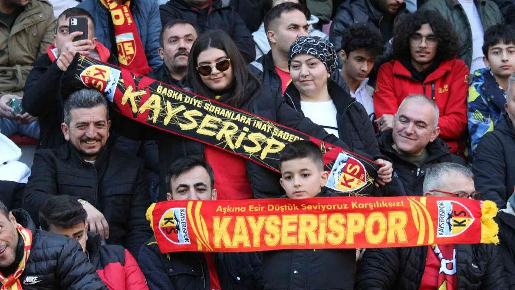 Kayserispor - Beşiktaş maçını kaç kişi izledi?