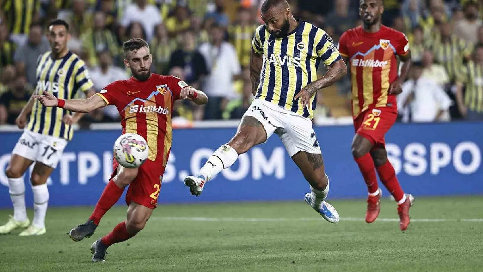Kayserispor ile Fenerbahçe 54. randevuda karşılaşacak