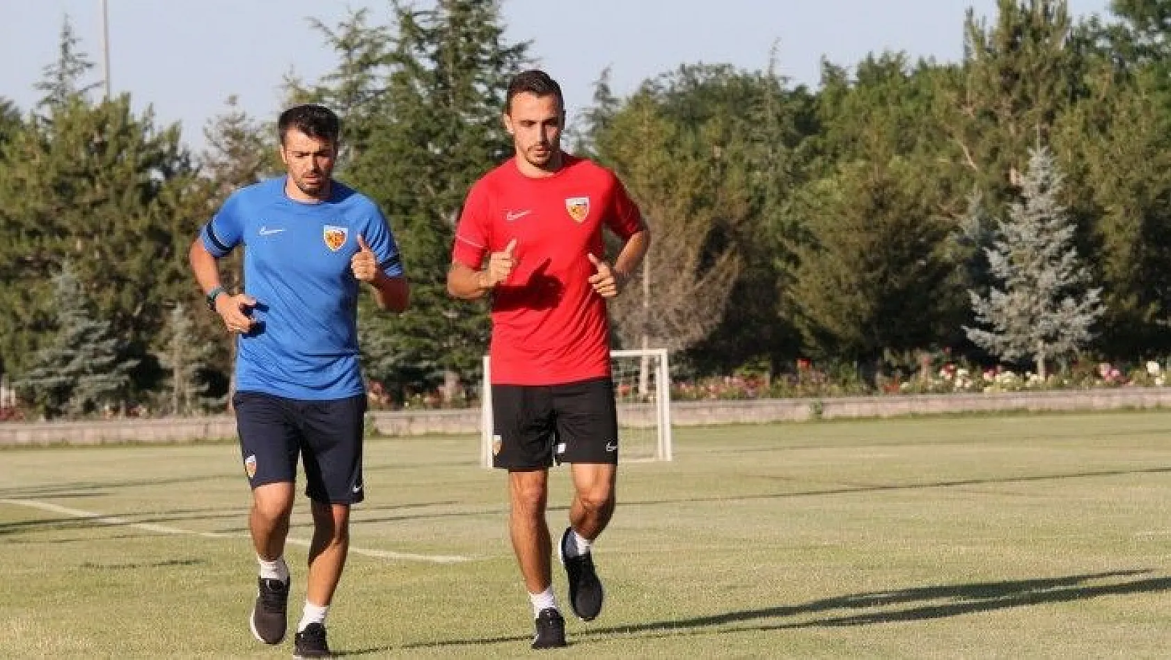 Kayserispor'un yeni transferleri idmanda