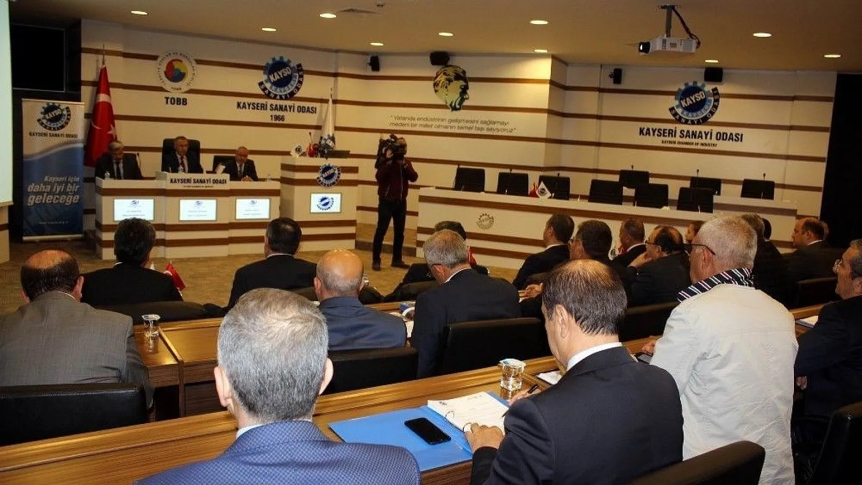 KAYSO Meclis Başkanı Abidin Özkaya, 'Artık seçim bitti ve geçim derdi başladı.
