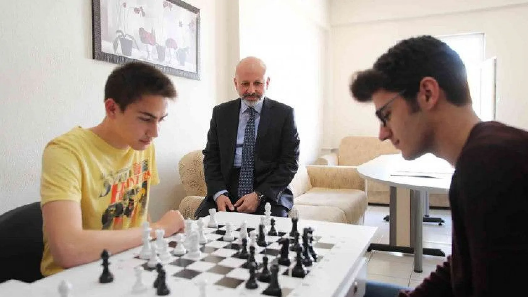 Kocasinan'da ilkokullar arası ödüllü satranç takım turnuvası başlıyor