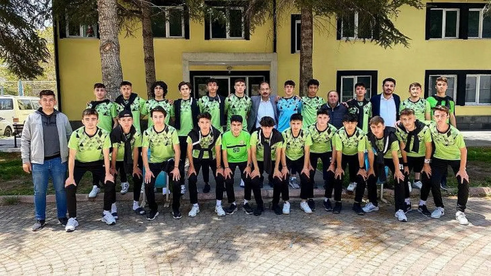 Kocasinan Şimşekspor, U18 Türkiye Şampiyonası için Nevşehir'e gitti
