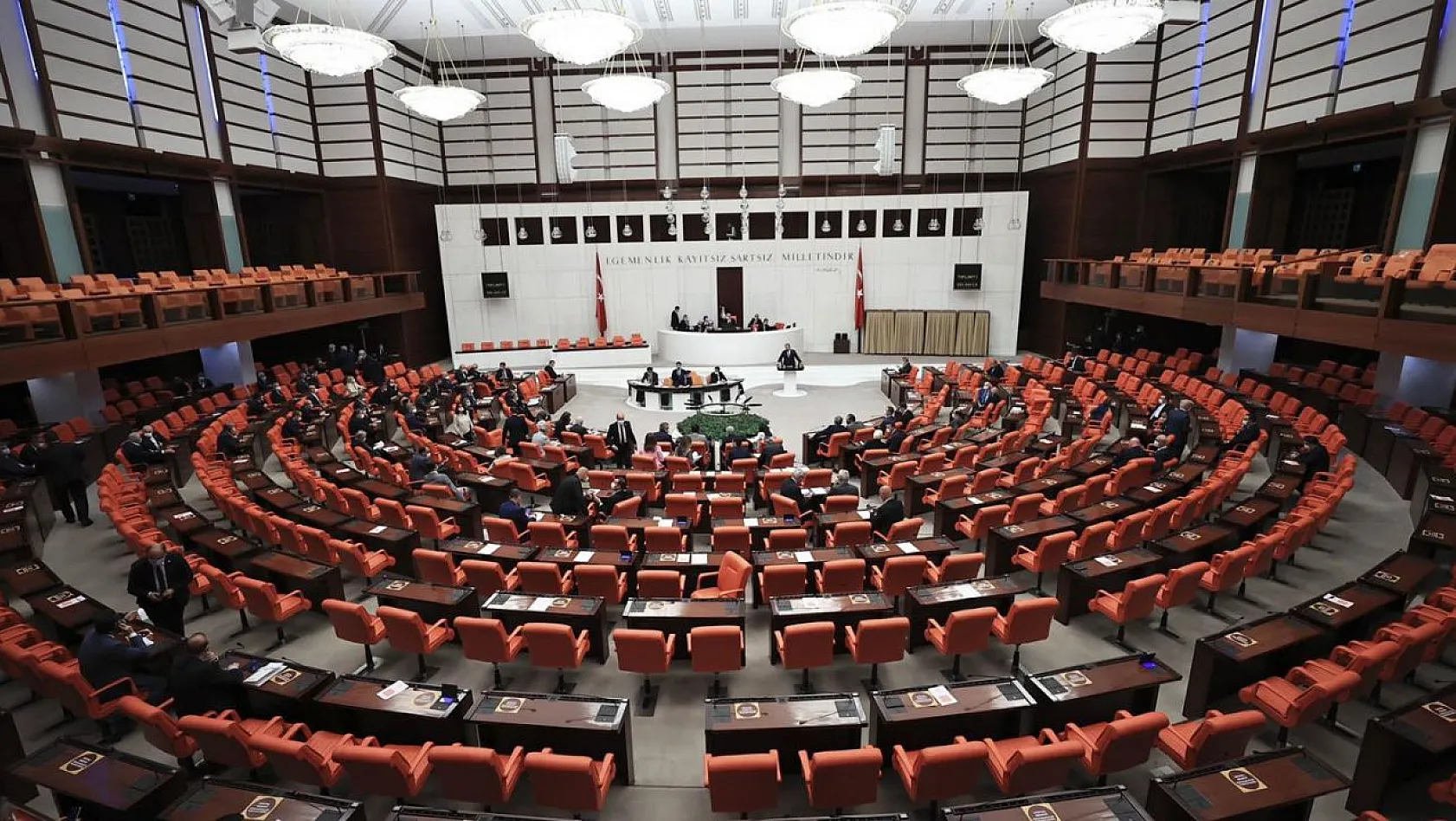 Meclis'te oldu! 'Kayseri'deki o ihale şaibeli şekilde AK Parti İl Başkan yardımcısının kardeşine verildi'