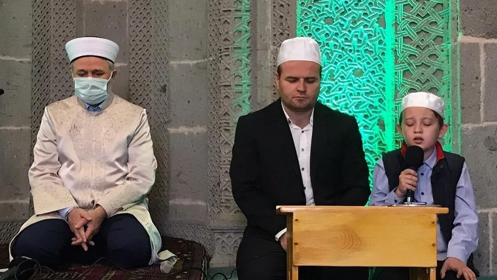 Mevlid-i Nebi haftasında 'Aileler camide buluşuyor' programı düzenlendi