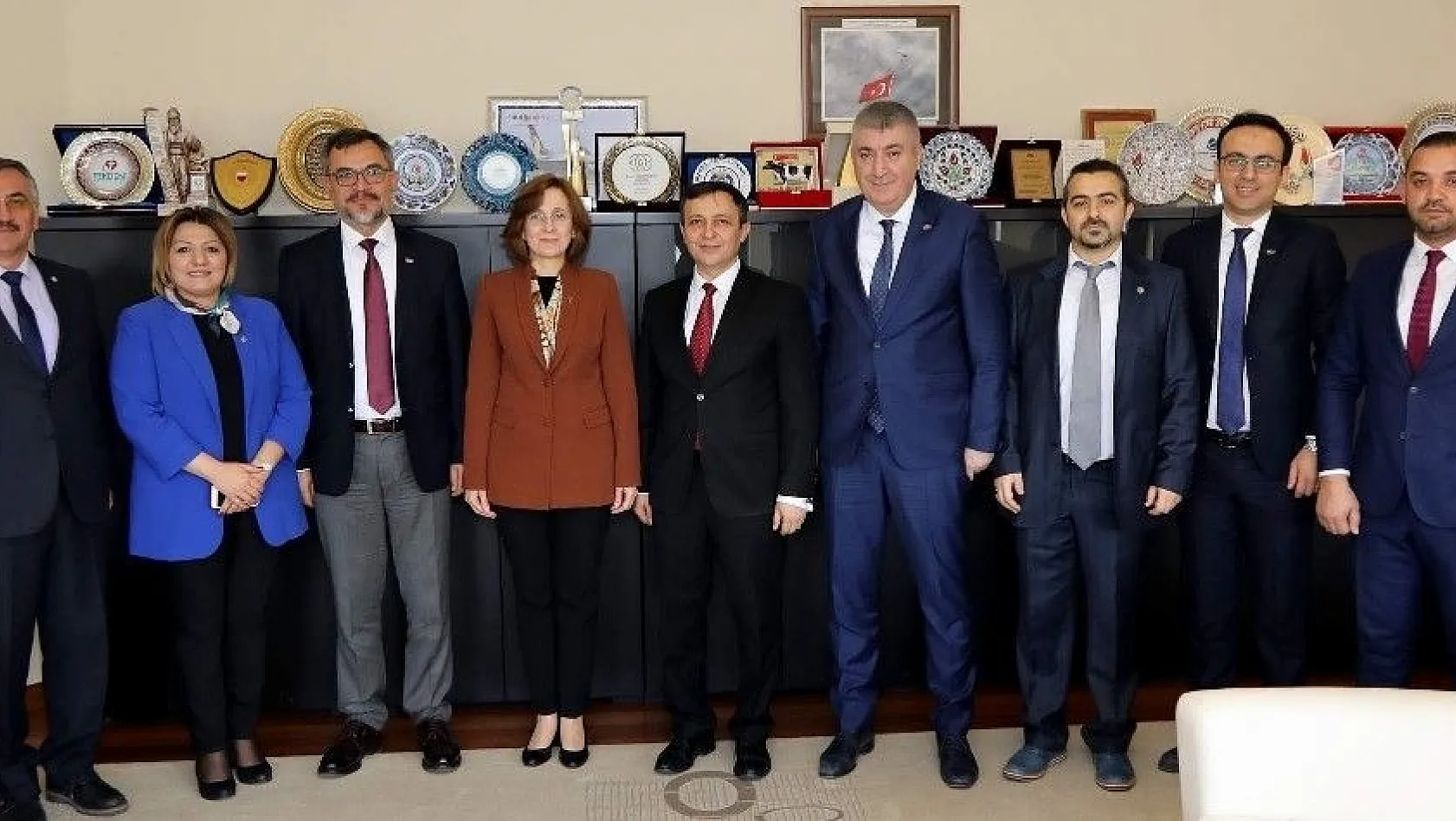 MHP Genel Başkan Yardımcısı Depboylu, ERÜ Rektörü Çalış'ı Ziyaret Etti