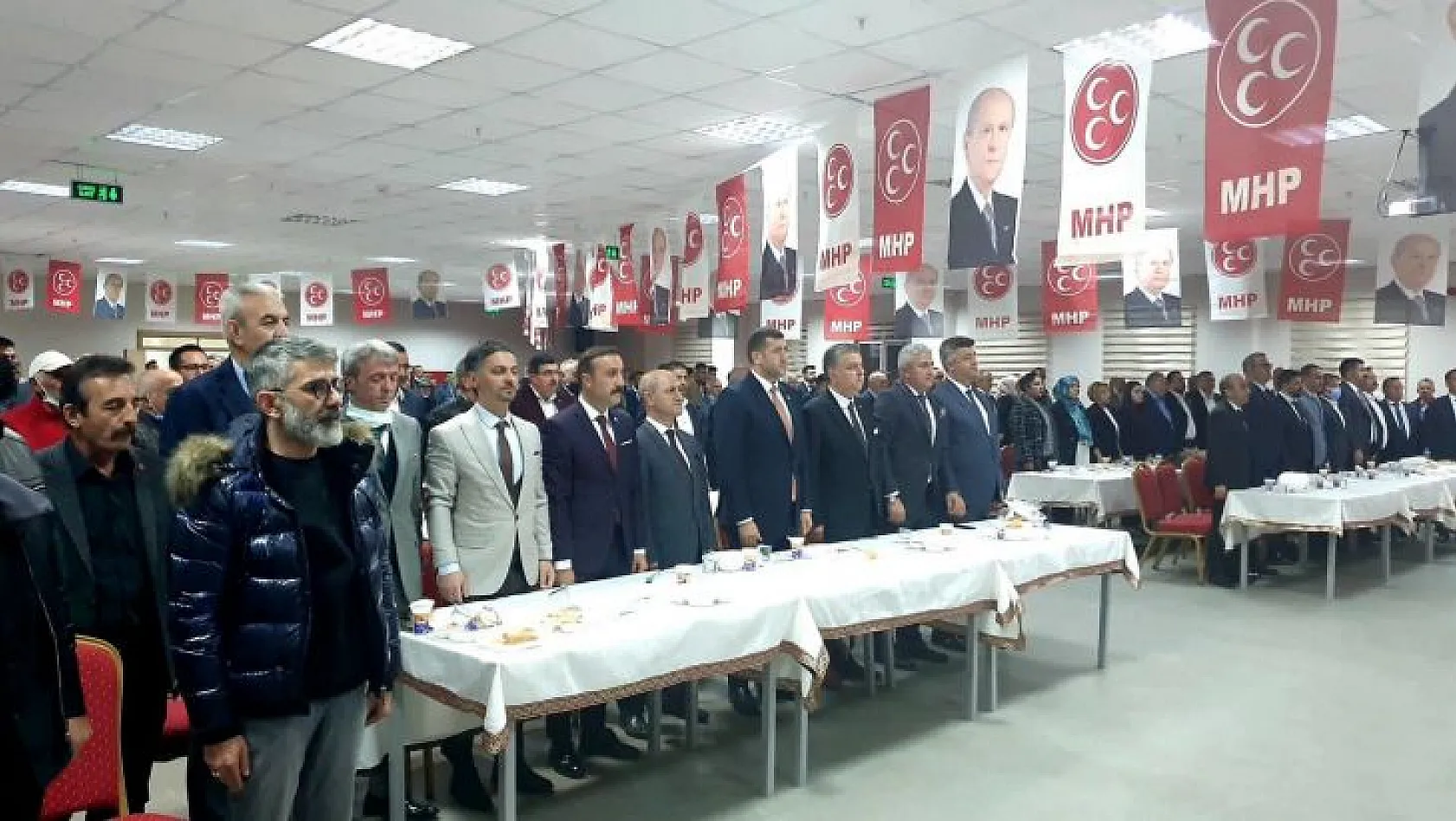 MHP İlçe Başkanı: Milletvekili Ersoy'un ziyaretine 38 muhtar katılmıştı, Akşener'e !