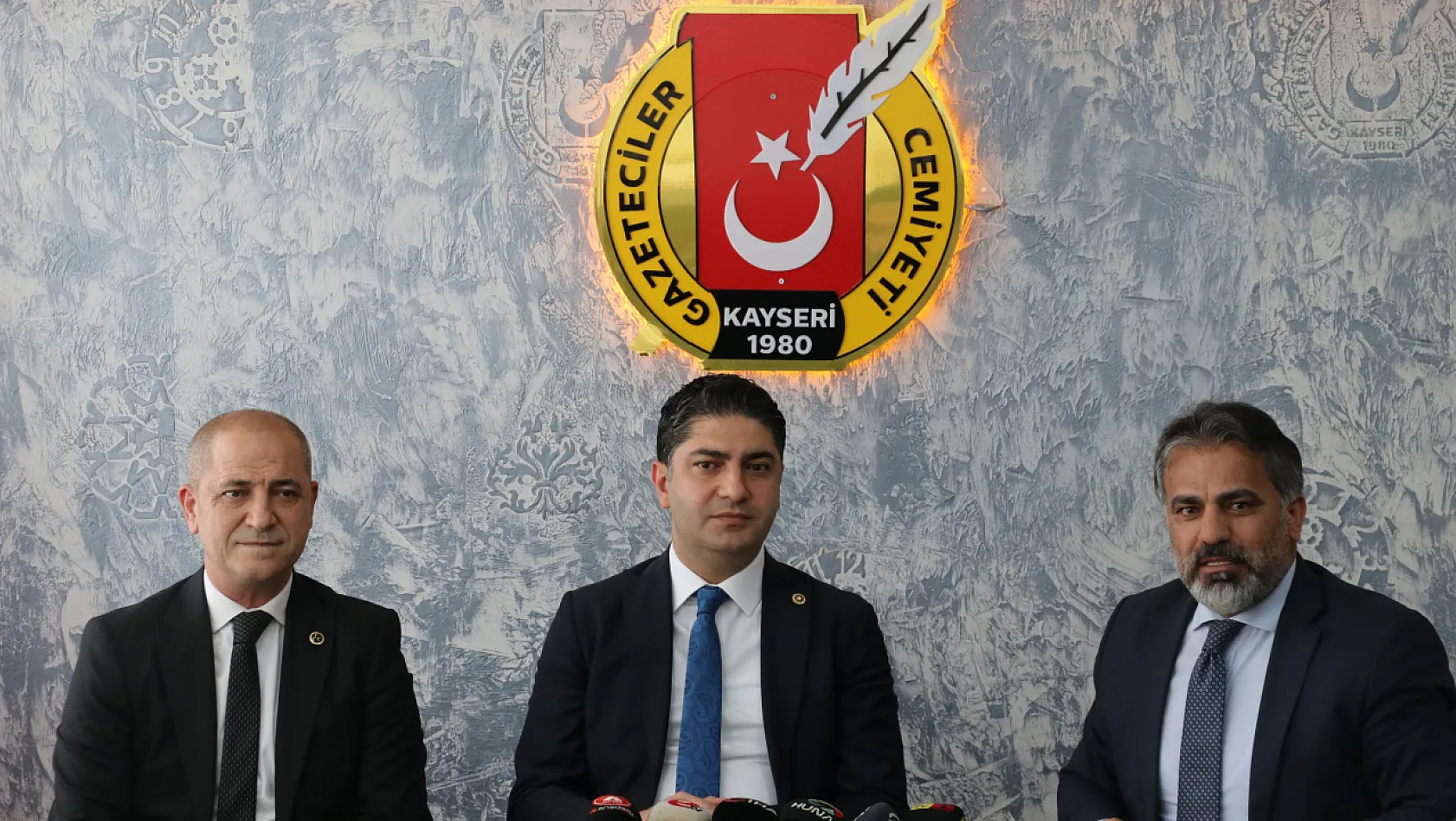MHP Kayseri Milletvekili Gazeteciler Cemiyetinde konuştu...
