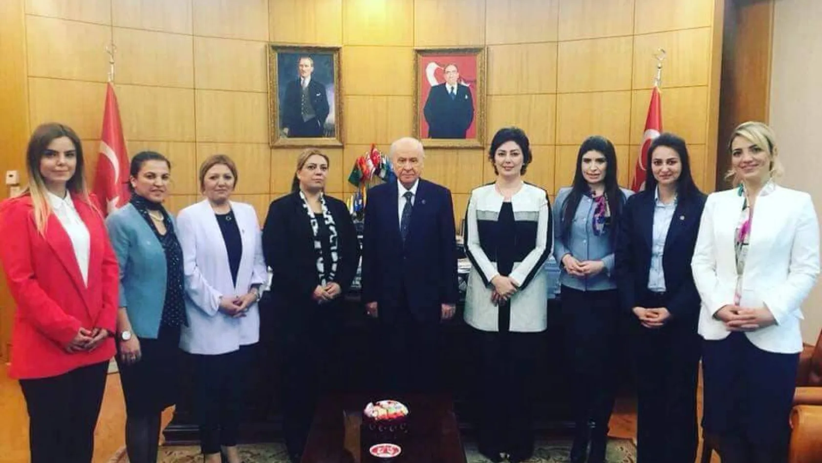 MHP'li kadınlar Ankara'ya çıkarma yapacak