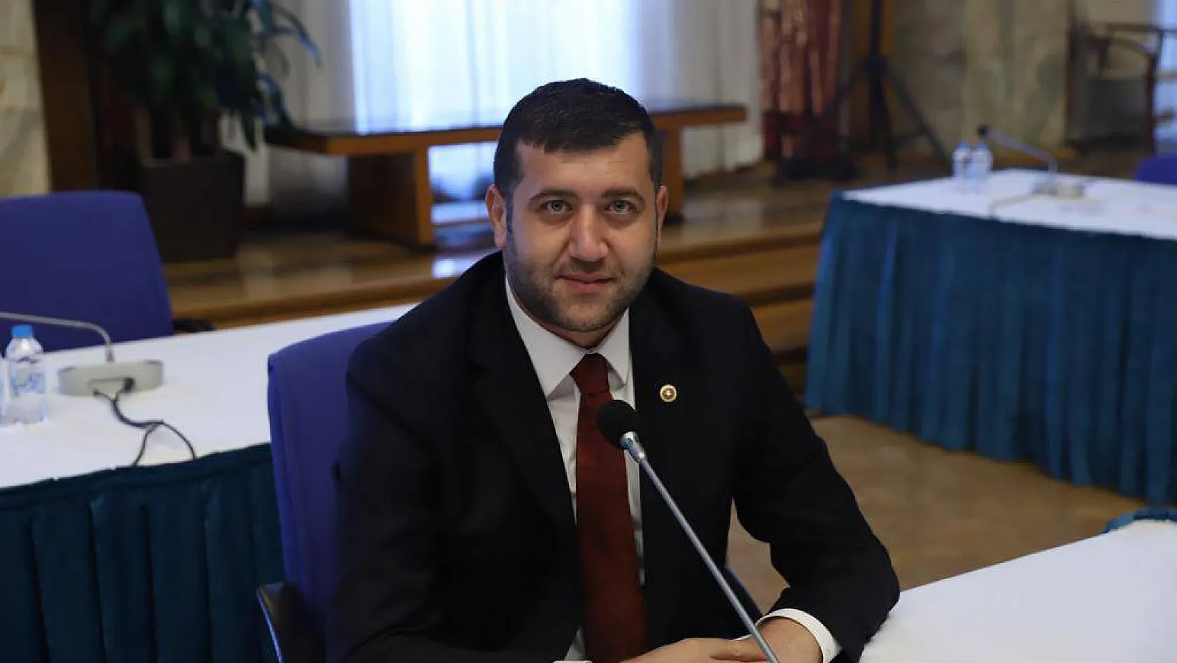 MHP Milletvekili Ersoy'dan komisyon toplantısında Asgari Ücret çıkışı