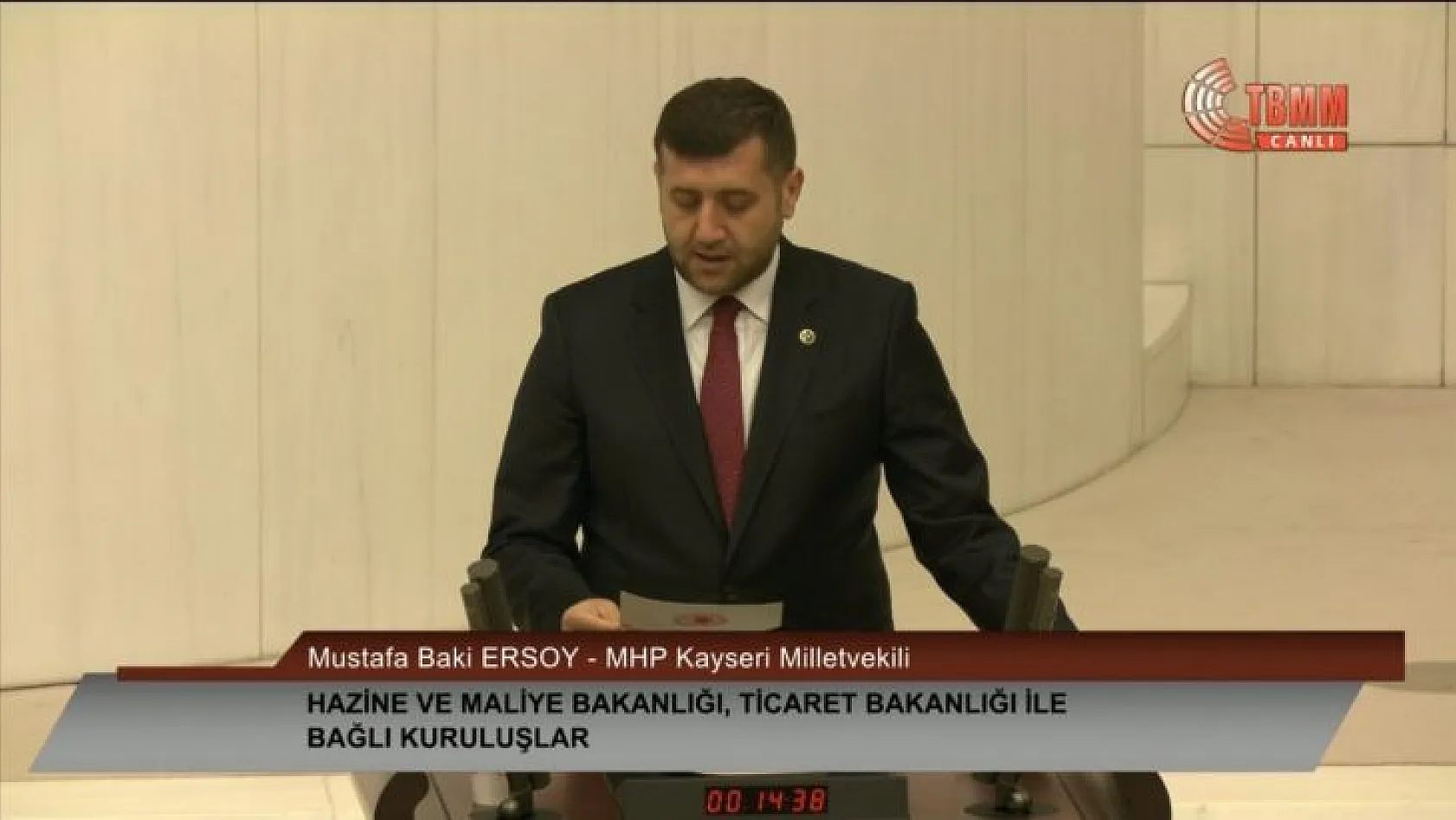 MHP Milletvekili Ersoy: Gençlerimiz bizi görünce gözlerinin içi gülüyor!