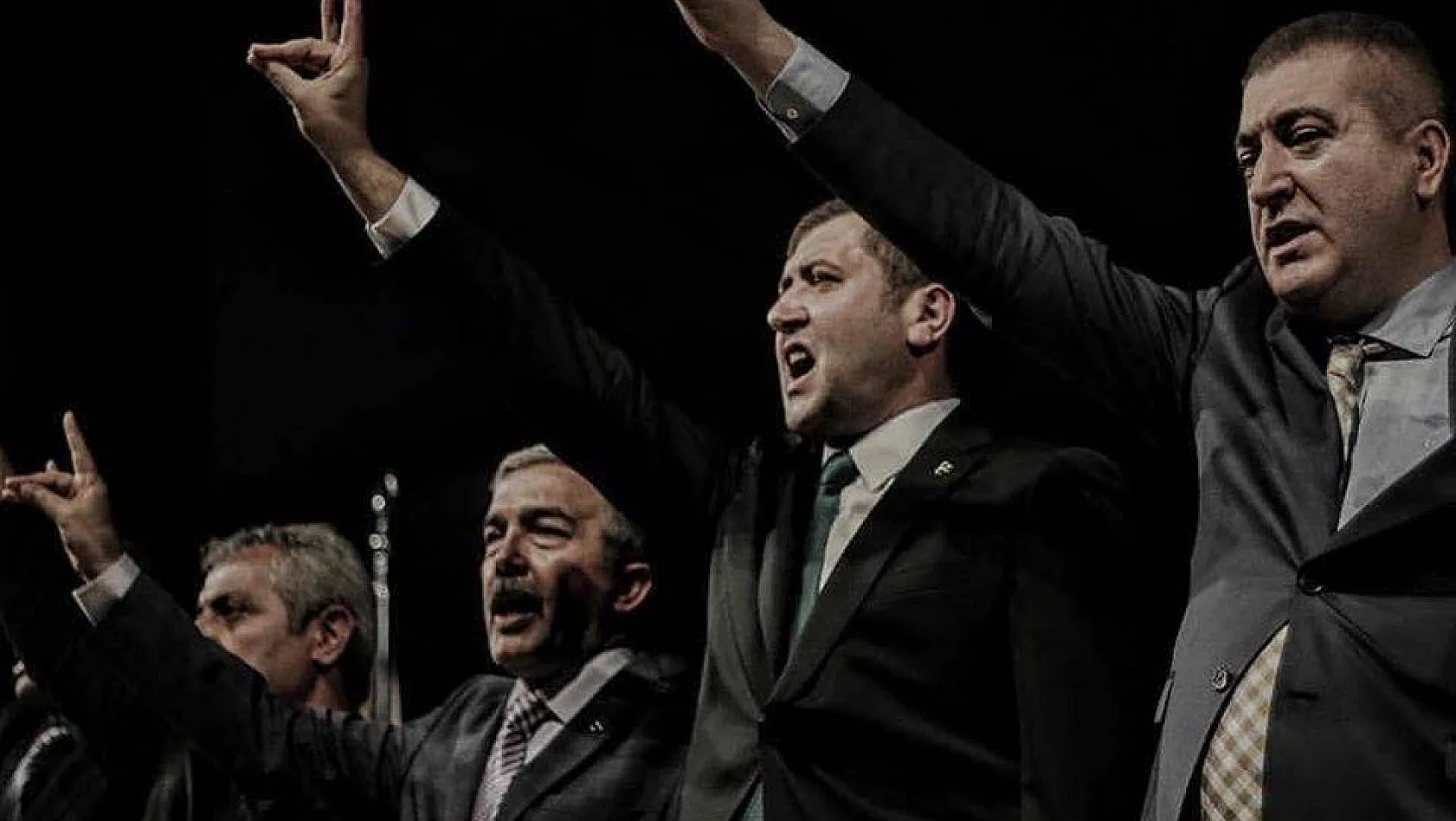 MHP Milletvekili Ersoy'u kim ya da kimler kızdırdı: Beyler Ülkücülük MHP'de olur, bi susun