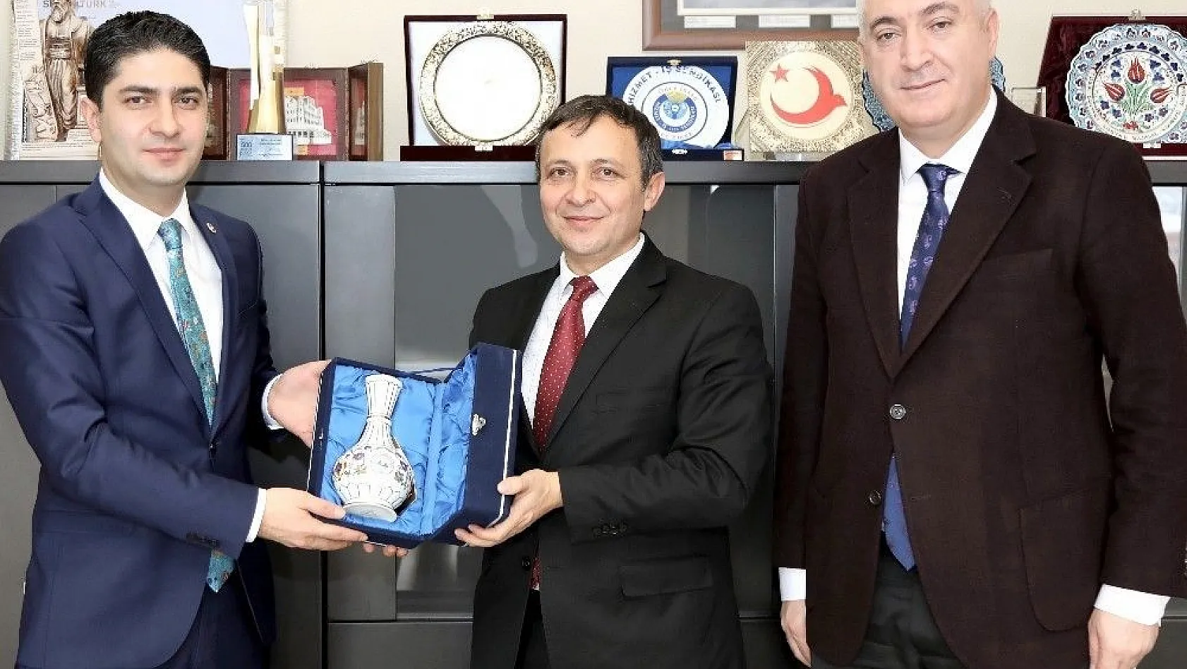 MHP Milletvekili Özdemir'den, ERÜ Rektörü Çalış'a ziyaret
