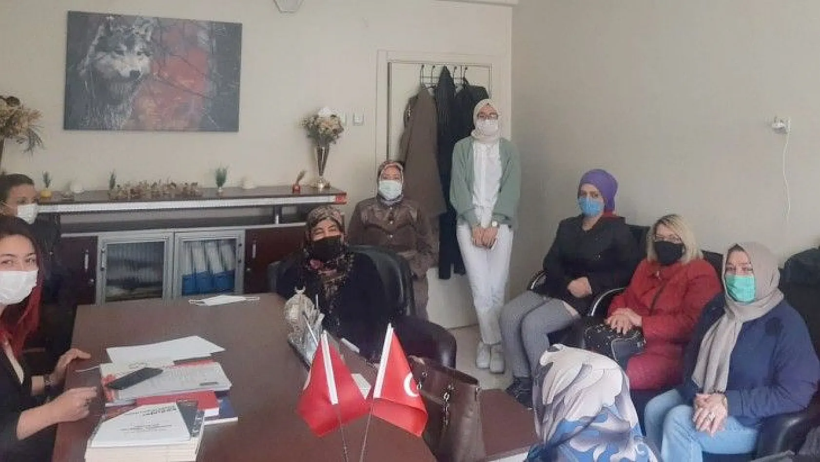 MHP Talas Kadın Kolları'ndan 'Paylaşarak kazanacağız' projesi