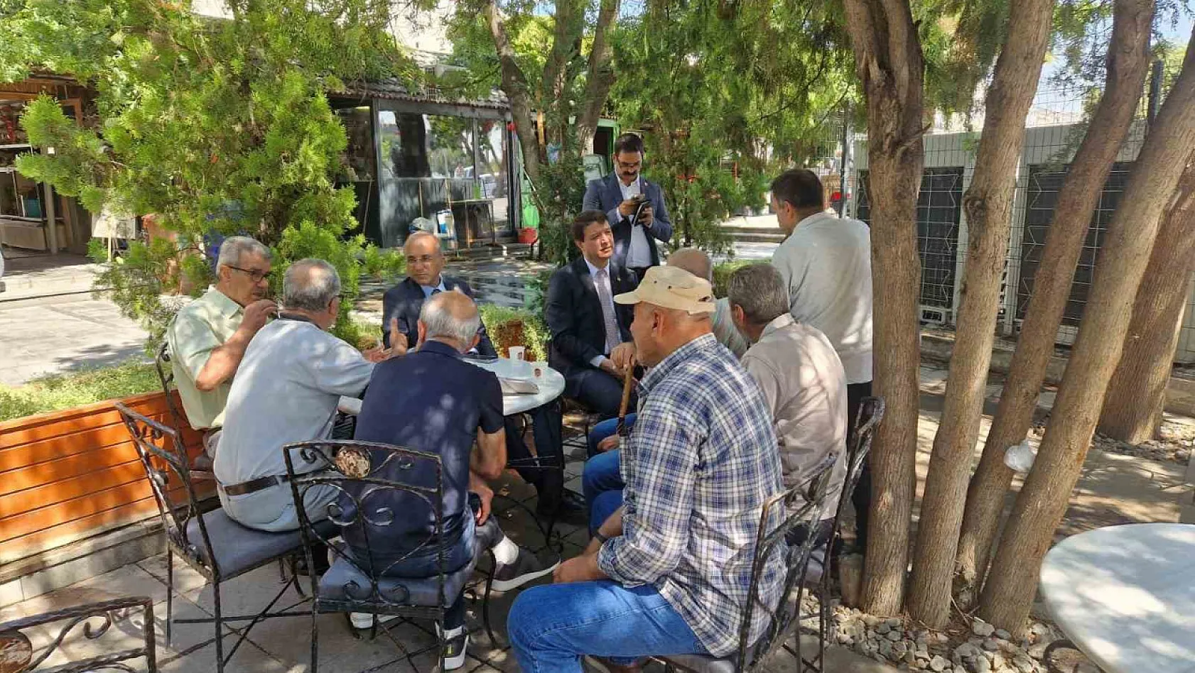 Milletvekili Arıkan, 30 Ağustos Zafer Bayramı'nda halkla dertleşti
