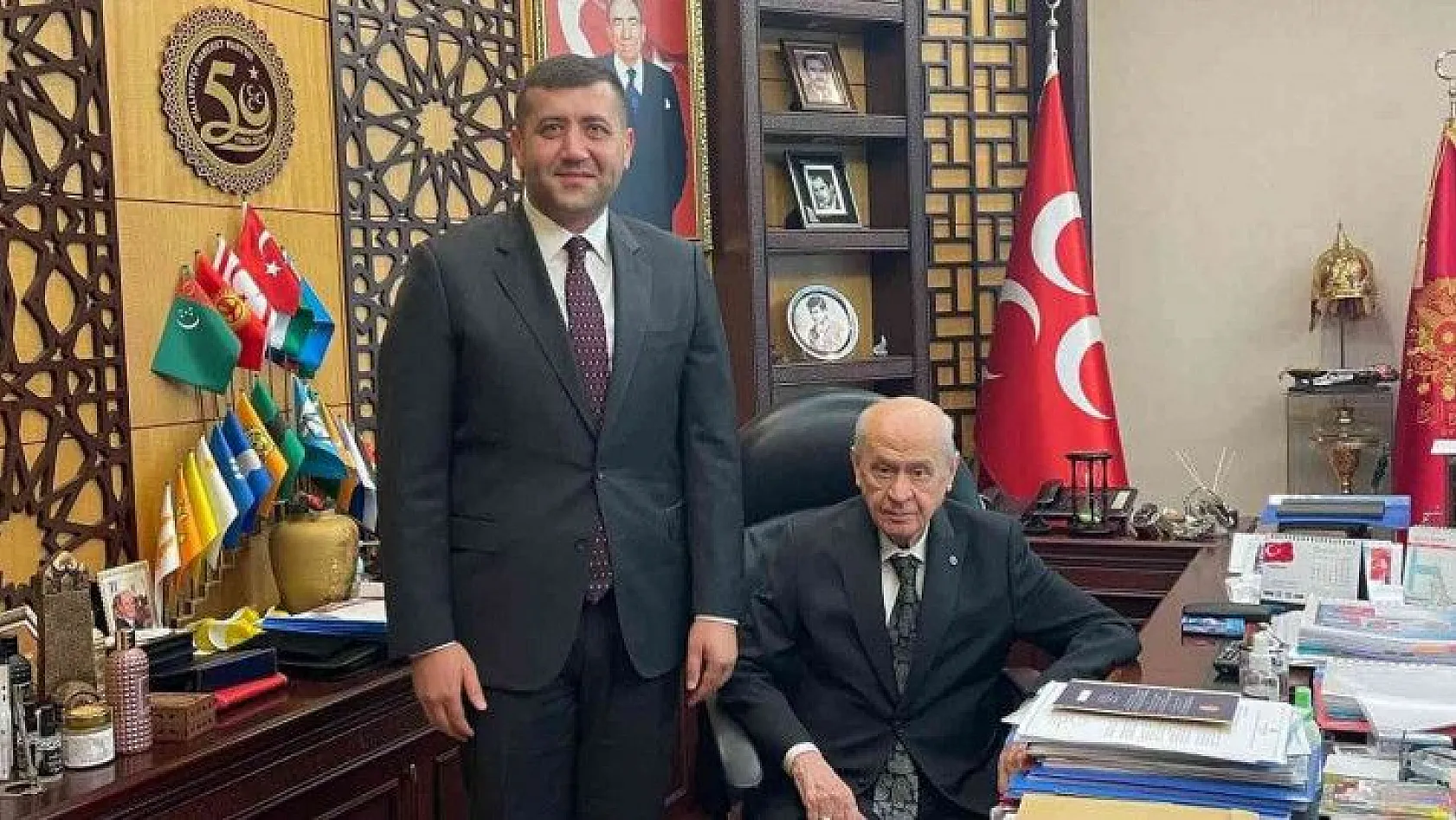 Milletvekili Ersoy MHP'ye yeniden üye oldu