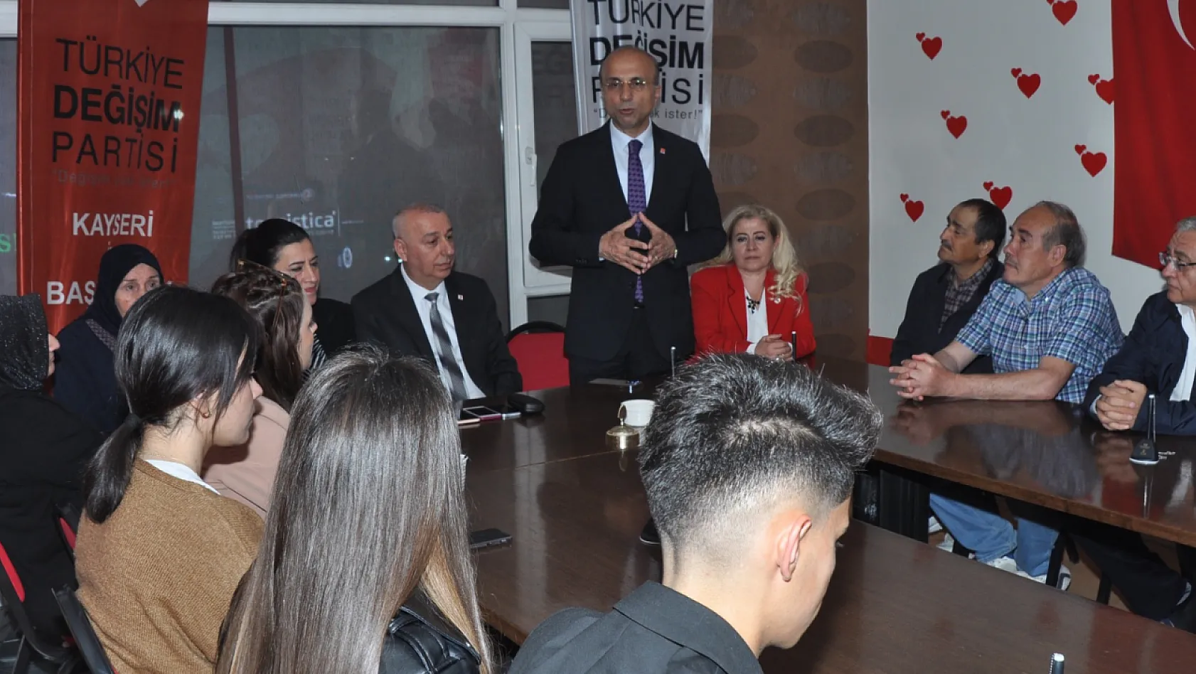 Milletvekili Genç'ten, TDP'ye ziyaret: Kılıçdaroğlu'nu destekliyoruz...