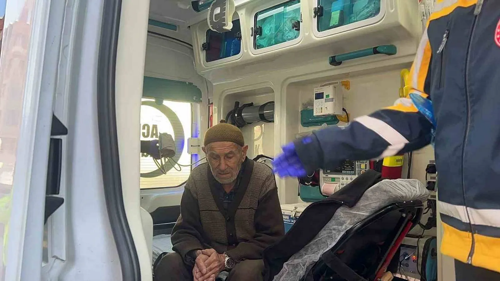 Nevşehir'de 83 yaşındaki ehliyetsiz sürücü kaza yaptı