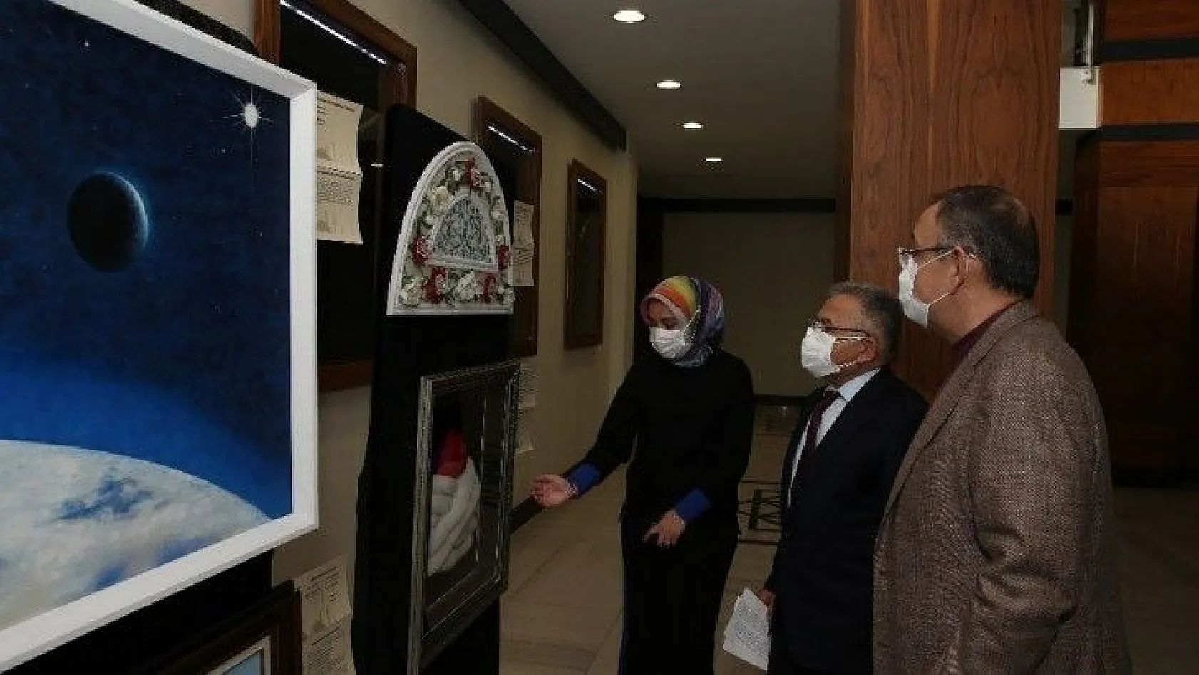 Özhaseki, Büyükşehir'de Mimar Sinan Sergisi'ni gezdi