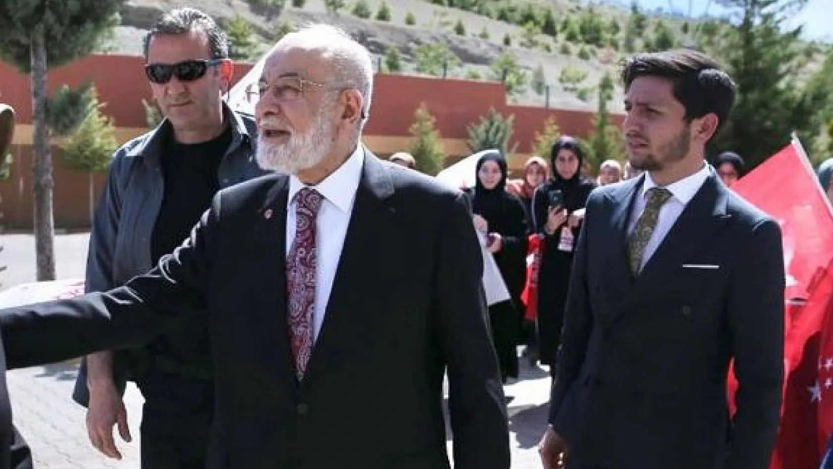 Saadet Partisi Lideri Karamollaoğlu'nun eski sekreteri Kayseri'den aday adayı oldu